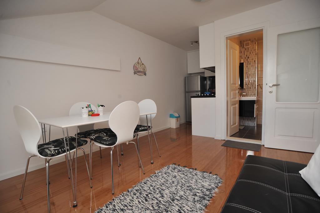Main Street Apartment サラエヴォ エクステリア 写真