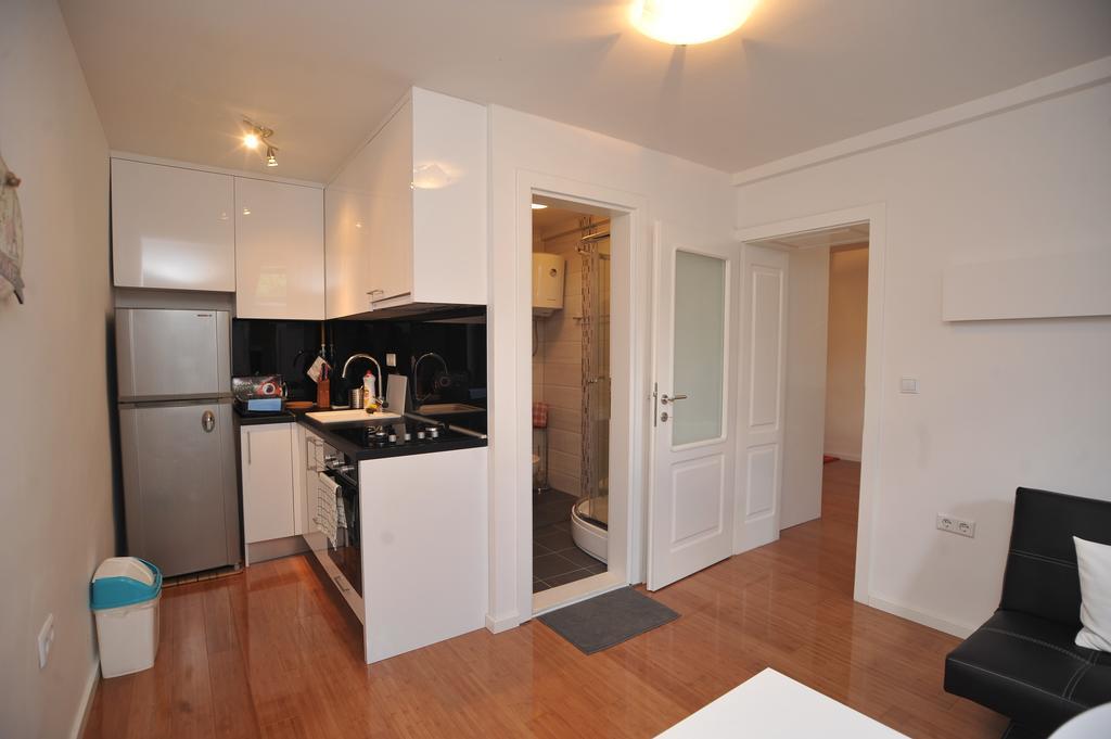 Main Street Apartment サラエヴォ エクステリア 写真