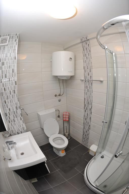 Main Street Apartment サラエヴォ エクステリア 写真